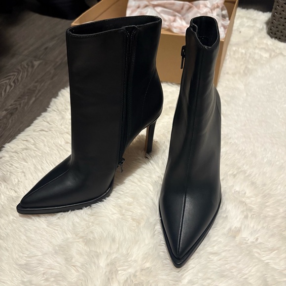 Jessica Simpson Black Ankle Booties Heels - Picture 3 of 11
